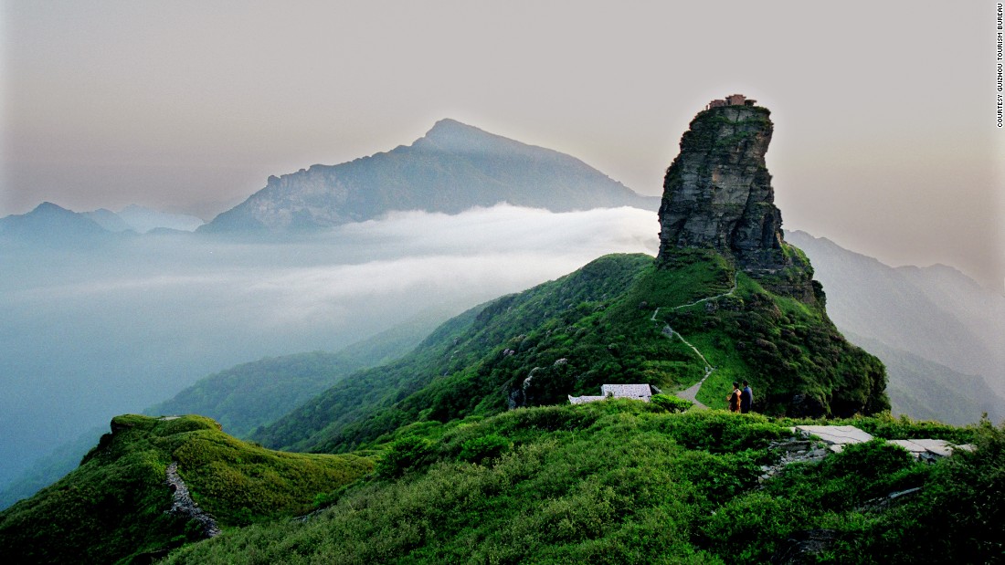 https://mdw-travel-data-us-east-1.s3.amazonaws.com/img/country/China/Gui-Mountain/img_03.jpg