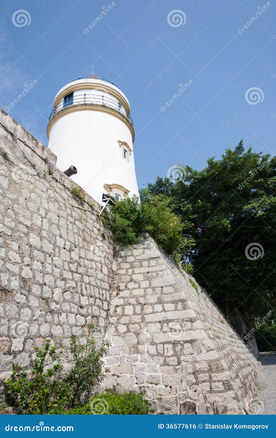 https://mdw-travel-data-us-east-1.s3.amazonaws.com/img/country/China/Guia-Lighthouse/img_03.jpg