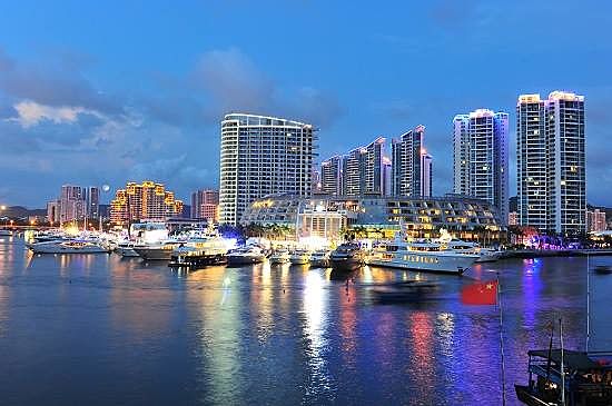 https://mdw-travel-data-us-east-1.s3.amazonaws.com/img/country/China/Hainan-Nanji-Traditional-Medicine-Market/img_02.jpg