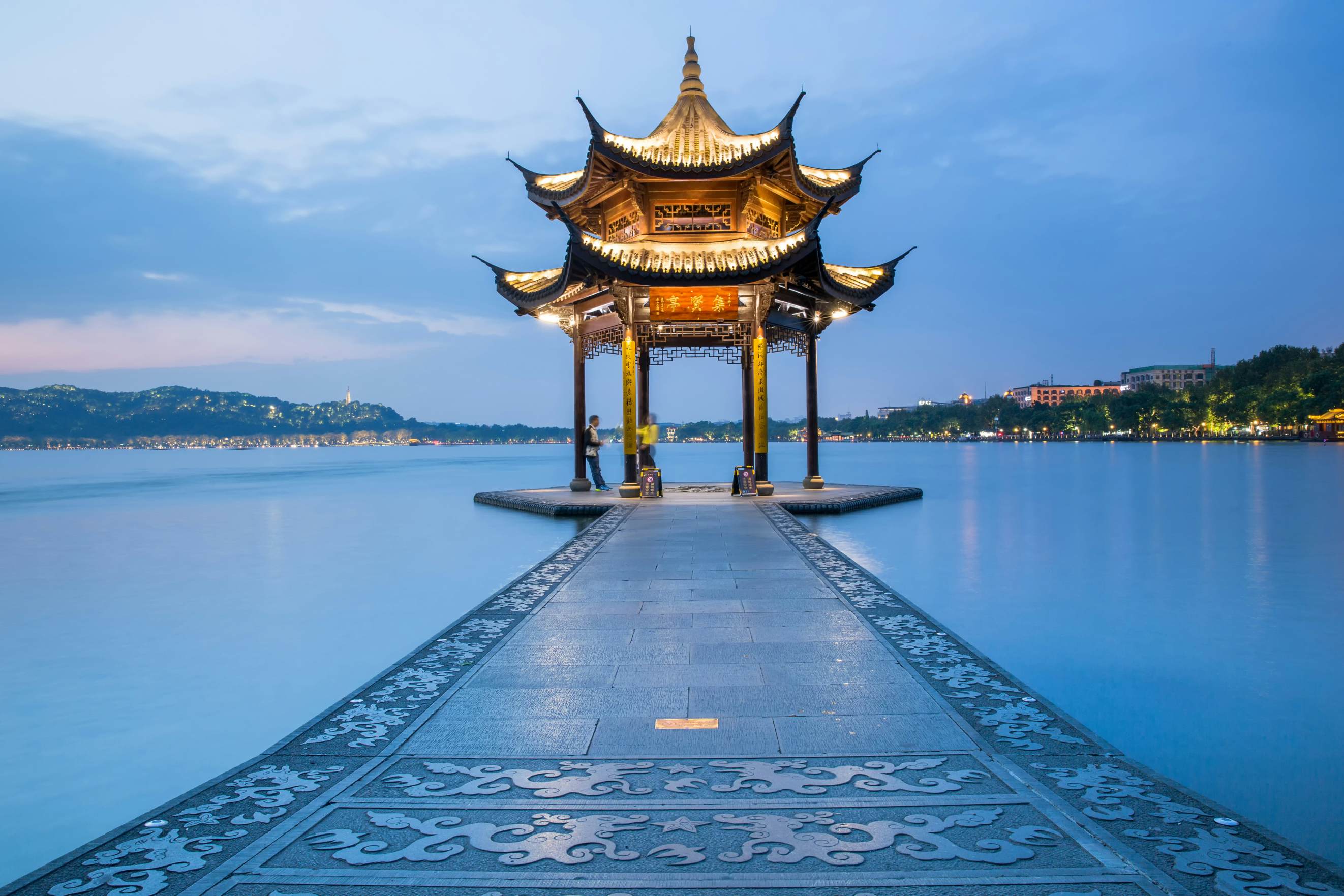 https://mdw-travel-data-us-east-1.s3.amazonaws.com/img/country/China/Hangzhou-Botanical-Garden/img_01.jpg