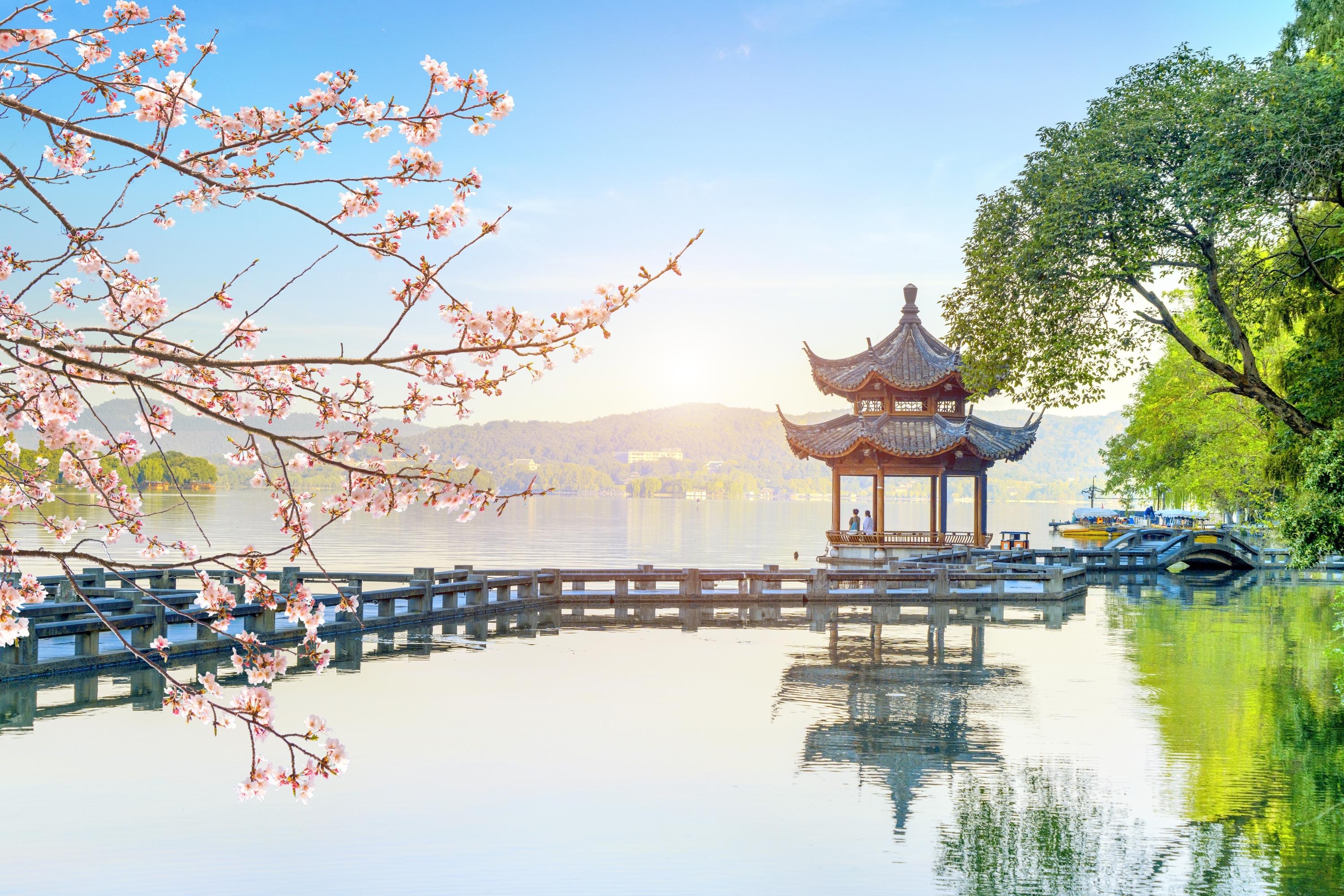 https://mdw-travel-data-us-east-1.s3.amazonaws.com/img/country/China/Hangzhou-Songcheng-Park/img_03.jpg