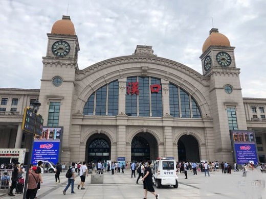 https://mdw-travel-data-us-east-1.s3.amazonaws.com/img/country/China/Hankou-Riverside-Avenue/img_03.jpg