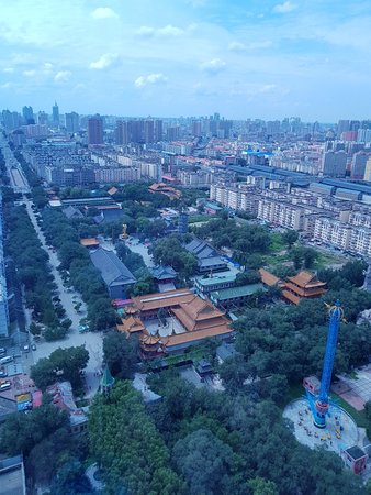 https://mdw-travel-data-us-east-1.s3.amazonaws.com/img/country/China/Harbin-Windmill-Amusement-Park/img_02.jpg