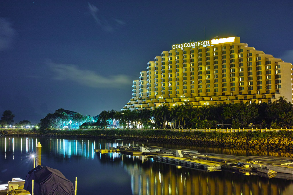 https://mdw-travel-data-us-east-1.s3.amazonaws.com/img/country/China/Hong-Kong-Gold-Coast/img_01.jpg