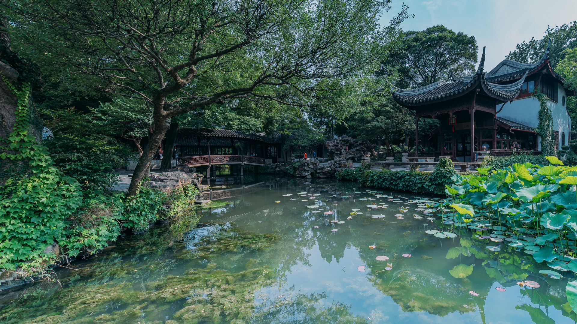 https://mdw-travel-data-us-east-1.s3.amazonaws.com/img/country/China/Humble-Administrators-Garden/img_03.jpg