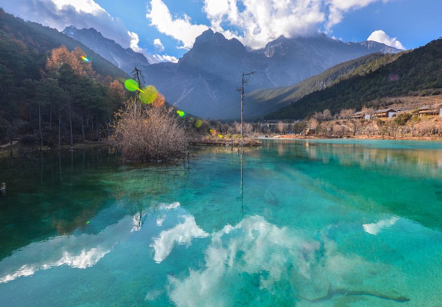 https://mdw-travel-data-us-east-1.s3.amazonaws.com/img/country/China/Jade-Dragon-Snow-Mountain/img_03.jpg