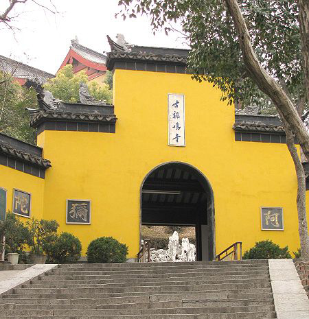 https://mdw-travel-data-us-east-1.s3.amazonaws.com/img/country/China/Jiming-Temple/img_02.jpg