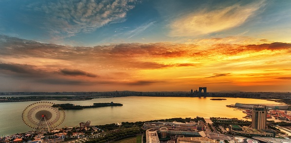 https://mdw-travel-data-us-east-1.s3.amazonaws.com/img/country/China/Jinji-Lake/img_01.jpg