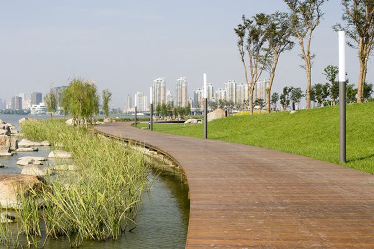 https://mdw-travel-data-us-east-1.s3.amazonaws.com/img/country/China/Jinji-Lake/img_04.jpg