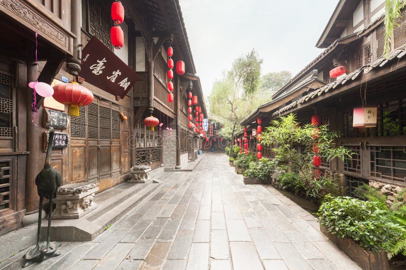 https://mdw-travel-data-us-east-1.s3.amazonaws.com/img/country/China/Jinli-Ancient-Street/img_01.jpg