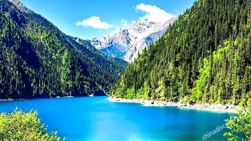 https://mdw-travel-data-us-east-1.s3.amazonaws.com/img/country/China/Jiuzhaigou-Valley-National-Park/img_03.jpg