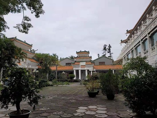 https://mdw-travel-data-us-east-1.s3.amazonaws.com/img/country/China/Jiuzhou-City/img_00.jpg
