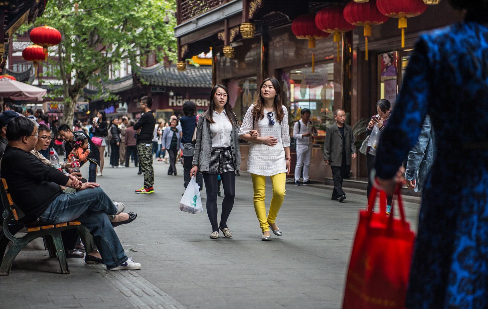 https://mdw-travel-data-us-east-1.s3.amazonaws.com/img/country/China/Ladies-Market/img_03.jpg