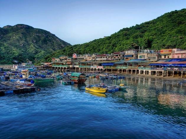 https://mdw-travel-data-us-east-1.s3.amazonaws.com/img/country/China/Lamma-Island/img_02.jpg