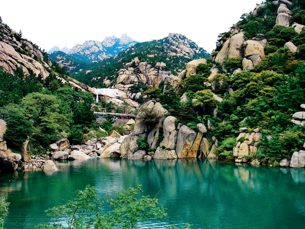 https://mdw-travel-data-us-east-1.s3.amazonaws.com/img/country/China/Laohutan-Scenic-Park/img_02.jpg