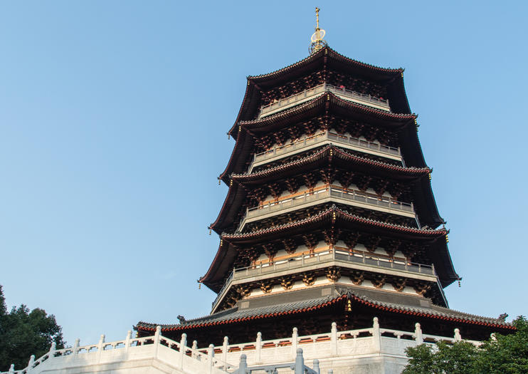 https://mdw-travel-data-us-east-1.s3.amazonaws.com/img/country/China/Leifeng-Pagoda/img_03.jpg