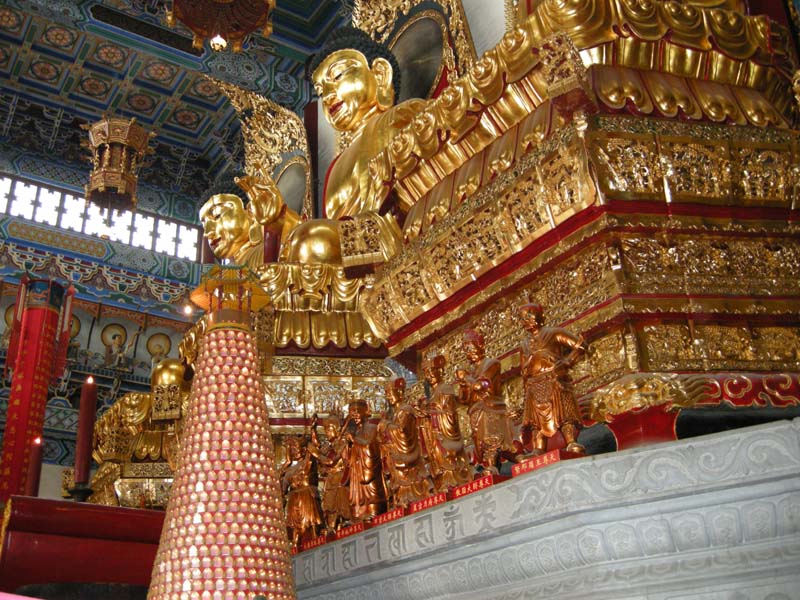 https://mdw-travel-data-us-east-1.s3.amazonaws.com/img/country/China/Longma-Jinshan-Resort/img_03.jpg