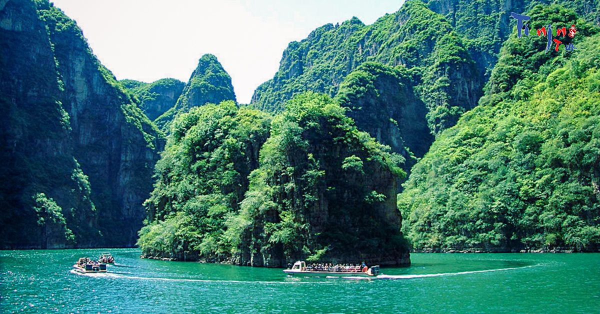 https://mdw-travel-data-us-east-1.s3.amazonaws.com/img/country/China/Longqing-Gorge/img_03.jpg