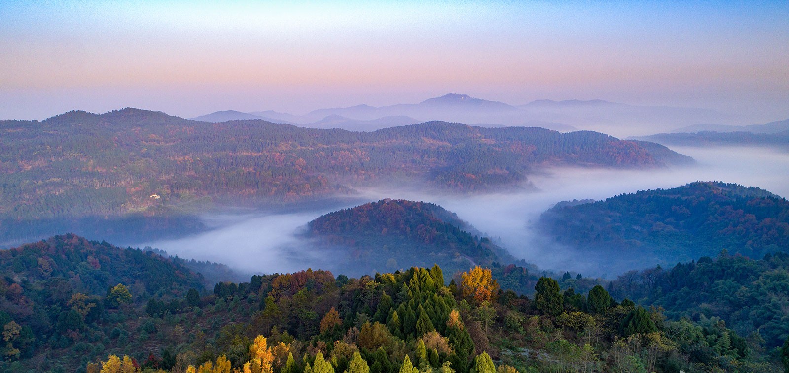 https://mdw-travel-data-us-east-1.s3.amazonaws.com/img/country/China/Longquan-Mountain--Longquanshan-/img_01.jpg