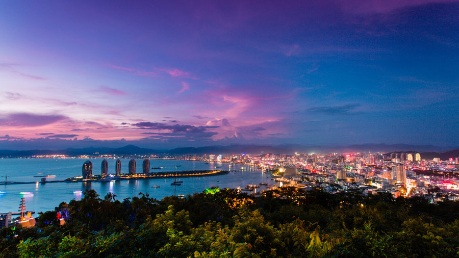 https://mdw-travel-data-us-east-1.s3.amazonaws.com/img/country/China/Luhuitou-Park/img_01.jpg