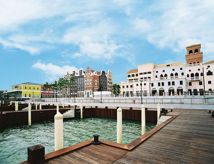 https://mdw-travel-data-us-east-1.s3.amazonaws.com/img/country/China/Macau-Fishermans-Wharf/img_02.jpg
