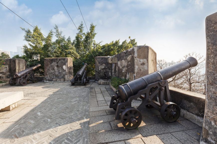 https://mdw-travel-data-us-east-1.s3.amazonaws.com/img/country/China/Mount-Fortress/img_03.jpg