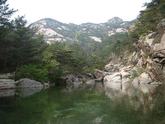 https://mdw-travel-data-us-east-1.s3.amazonaws.com/img/country/China/Mount-Kunyu/img_02.jpg