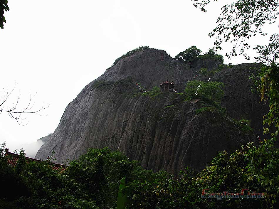 https://mdw-travel-data-us-east-1.s3.amazonaws.com/img/country/China/Mount-Weishan/img_03.jpg
