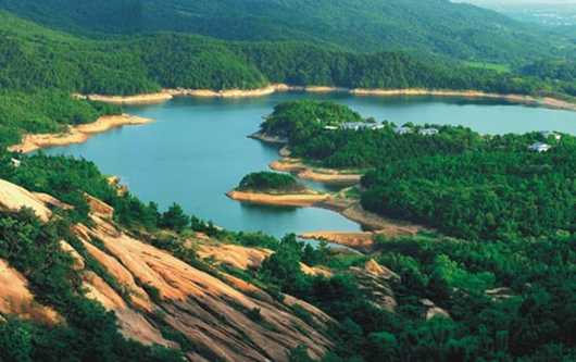 https://mdw-travel-data-us-east-1.s3.amazonaws.com/img/country/China/Mulanshan-Scenic-Area/img_00.jpg