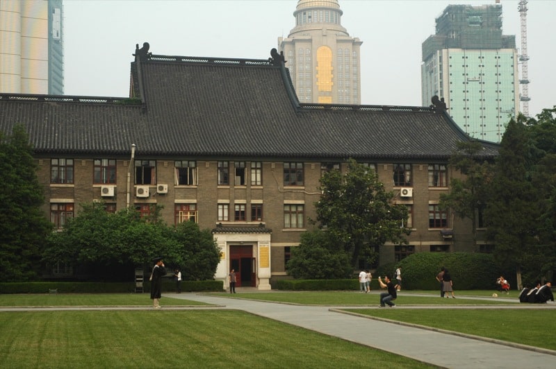 https://mdw-travel-data-us-east-1.s3.amazonaws.com/img/country/China/Nanjing-University/img_03.jpg