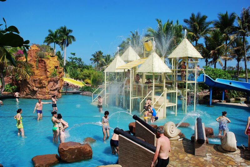 https://mdw-travel-data-us-east-1.s3.amazonaws.com/img/country/China/Nantian-Hot-Spring/img_02.jpg
