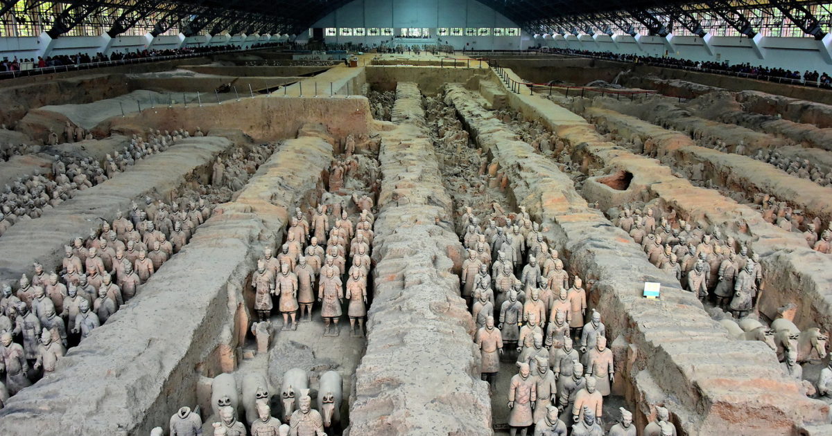 https://mdw-travel-data-us-east-1.s3.amazonaws.com/img/country/China/Qin-Shi-Huang-Mausoleum/img_02.jpg