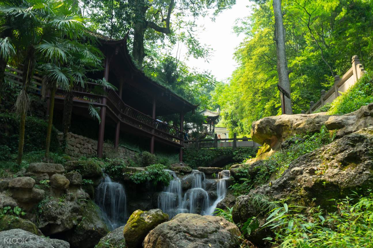 https://mdw-travel-data-us-east-1.s3.amazonaws.com/img/country/China/Qingcheng-Mountain/img_01.jpg
