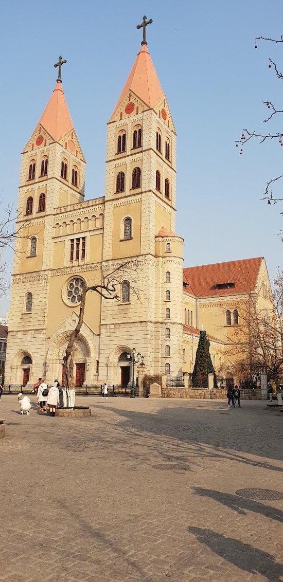 https://mdw-travel-data-us-east-1.s3.amazonaws.com/img/country/China/Qingdao-Catholic-Church/img_03.jpg