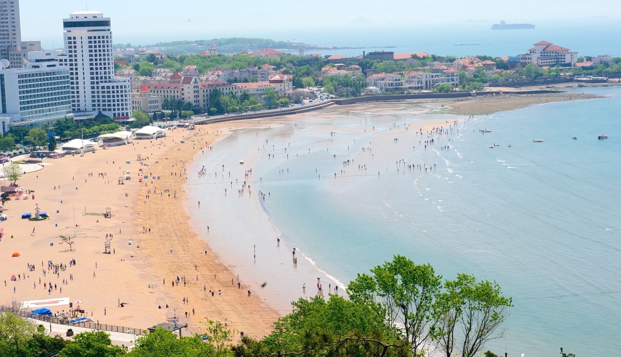 https://mdw-travel-data-us-east-1.s3.amazonaws.com/img/country/China/Qingdao-No1-Bathing-Beach/img_00.jpg