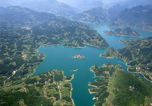 https://mdw-travel-data-us-east-1.s3.amazonaws.com/img/country/China/Qingjiang-Gallery/img_03.jpg