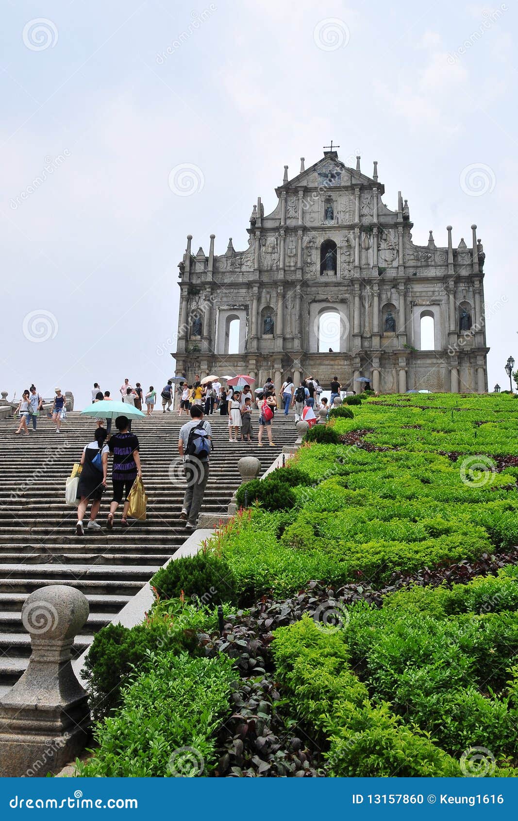 https://mdw-travel-data-us-east-1.s3.amazonaws.com/img/country/China/Ruins-of-St.-Pauls/img_02.jpg