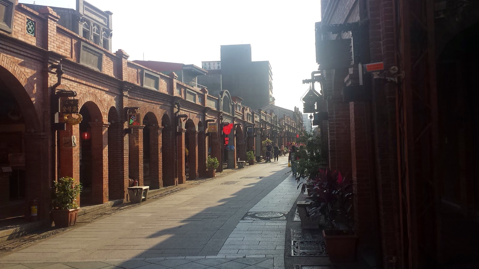 https://mdw-travel-data-us-east-1.s3.amazonaws.com/img/country/China/Sanxia-Old-Street/img_02.jpg