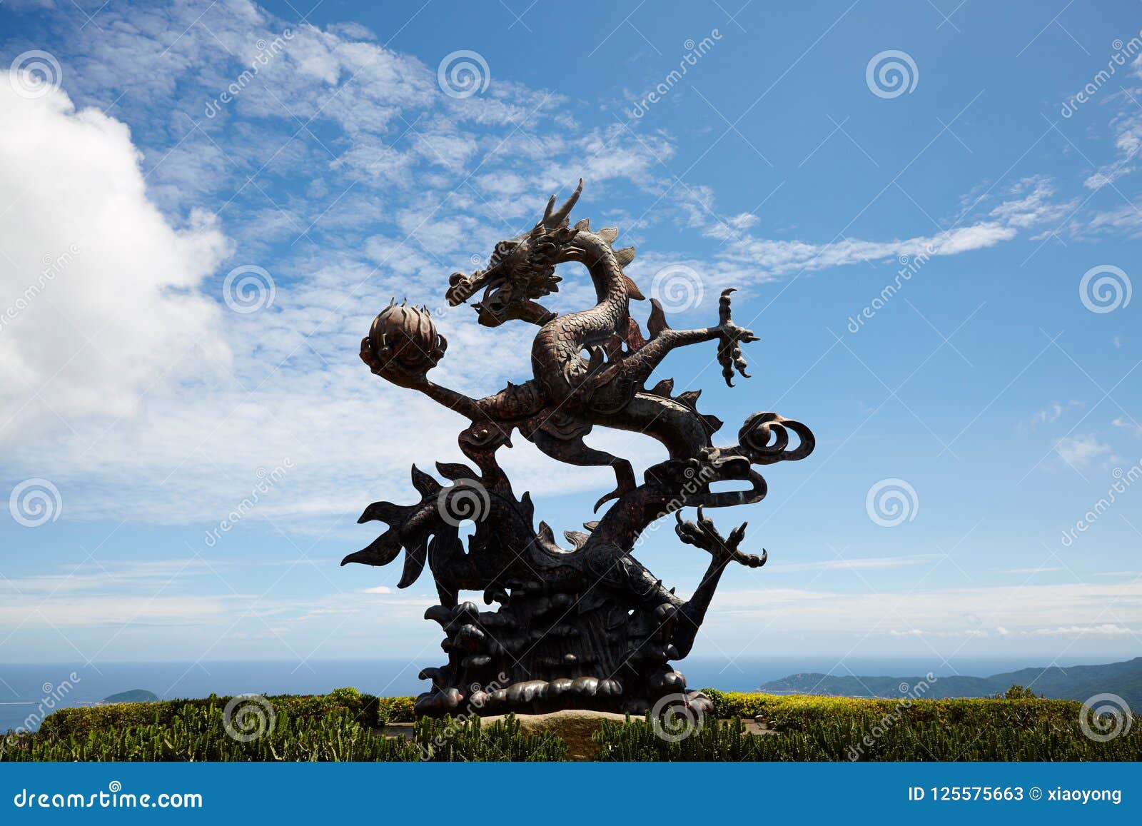 https://mdw-travel-data-us-east-1.s3.amazonaws.com/img/country/China/Sanya-Tropical-Paradise-Forest-Park/img_01.jpg