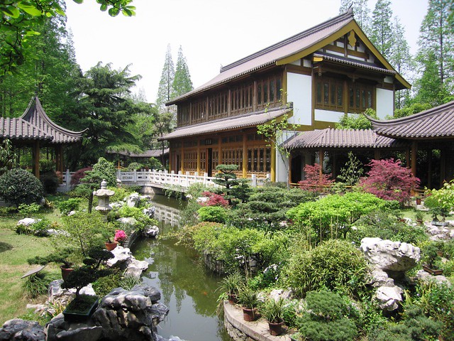 https://mdw-travel-data-us-east-1.s3.amazonaws.com/img/country/China/Shanghai-Botanic-Garden/img_02.jpg
