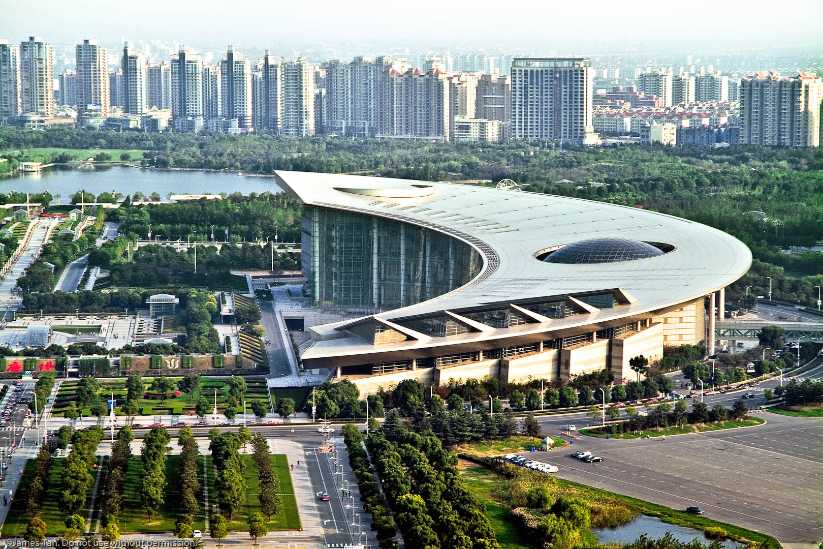 https://mdw-travel-data-us-east-1.s3.amazonaws.com/img/country/China/Shanghai-Science-and-Technology-Museum/img_01.jpg