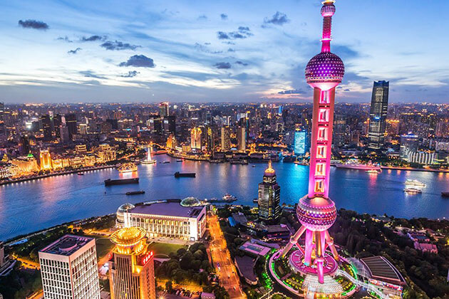 https://mdw-travel-data-us-east-1.s3.amazonaws.com/img/country/China/Shanghai-Tower/img_02.jpg
