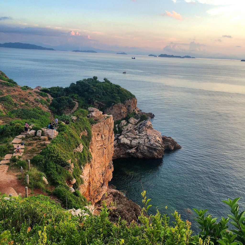 https://mdw-travel-data-us-east-1.s3.amazonaws.com/img/country/China/Shenzhen-Dapeng-Fortress/img_02.jpg