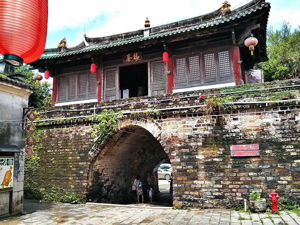 https://mdw-travel-data-us-east-1.s3.amazonaws.com/img/country/China/Shenzhen-Dapeng-Fortress/img_03.jpg