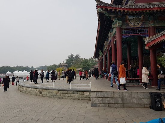 https://mdw-travel-data-us-east-1.s3.amazonaws.com/img/country/China/Shuishang-Park/img_01.jpg