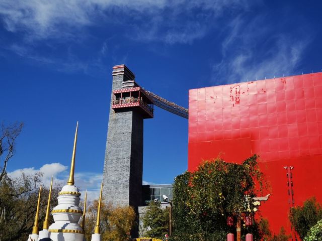 https://mdw-travel-data-us-east-1.s3.amazonaws.com/img/country/China/Songcheng-Theme-Park/img_03.jpg