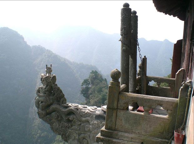https://mdw-travel-data-us-east-1.s3.amazonaws.com/img/country/China/Sword-Cut-Cliff/img_01.jpg