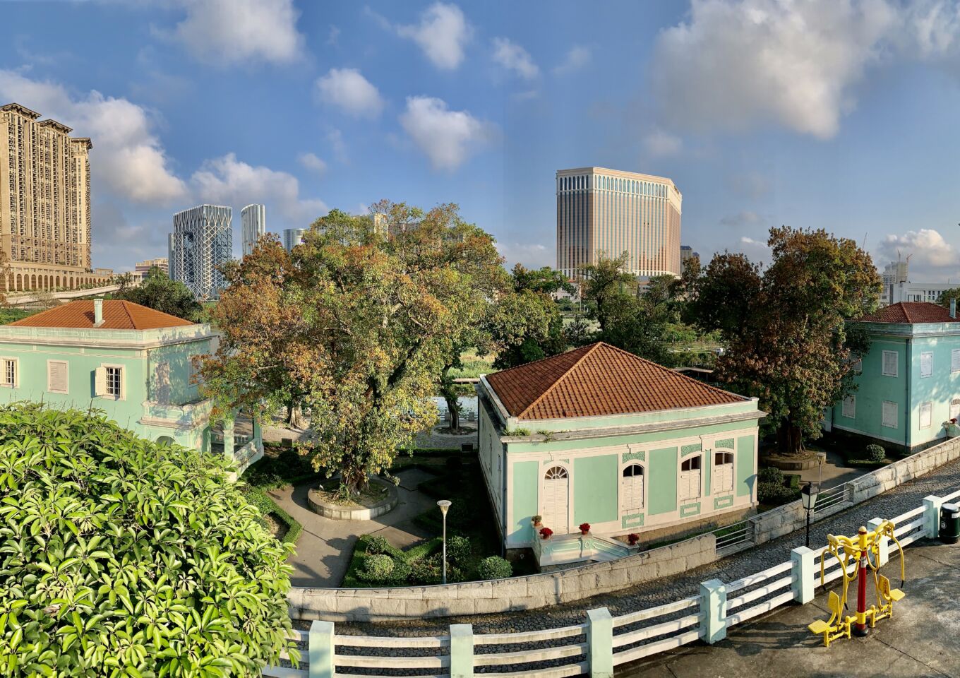 https://mdw-travel-data-us-east-1.s3.amazonaws.com/img/country/China/Taipa-Houses-Museum/img_01.jpg