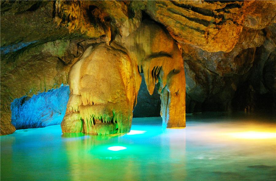 https://mdw-travel-data-us-east-1.s3.amazonaws.com/img/country/China/Tashan-Cave-Ta-Cave/img_01.jpg
