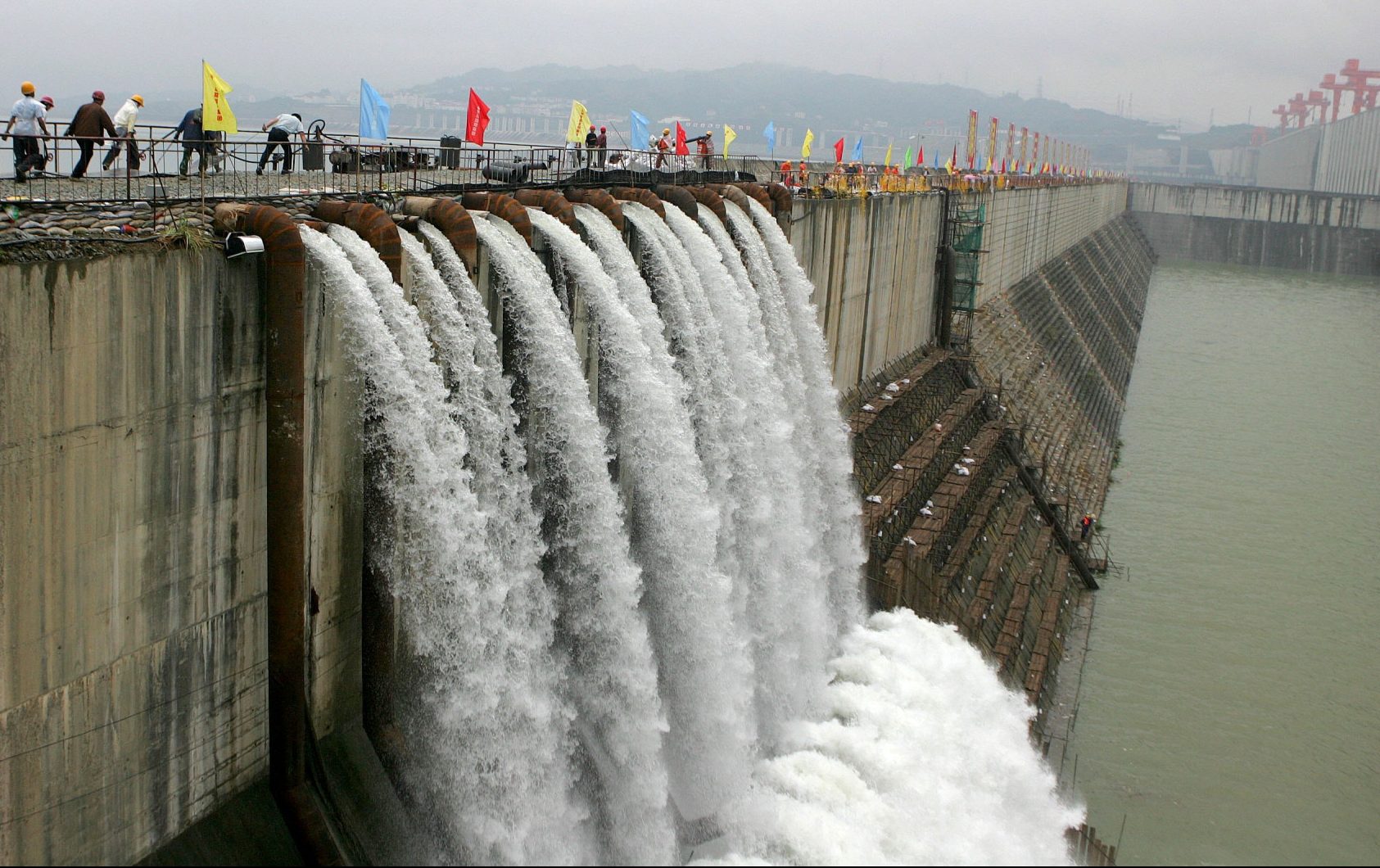 https://mdw-travel-data-us-east-1.s3.amazonaws.com/img/country/China/Three-Gorges-Dam/img_01.jpg